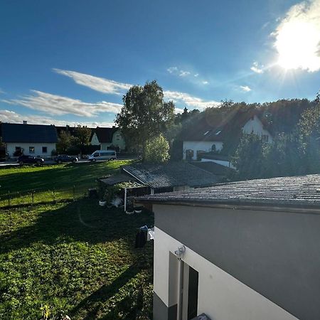 Apartamento Einfamilienhaus In Ruhiger Lage Sankt Poelten Exterior foto